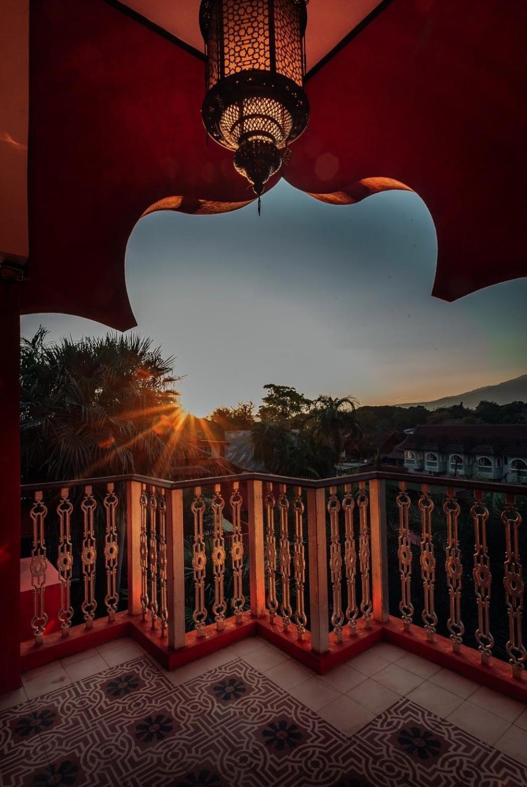 Sheik Istana Hotel Chiangmal Chiang Mai Dış mekan fotoğraf